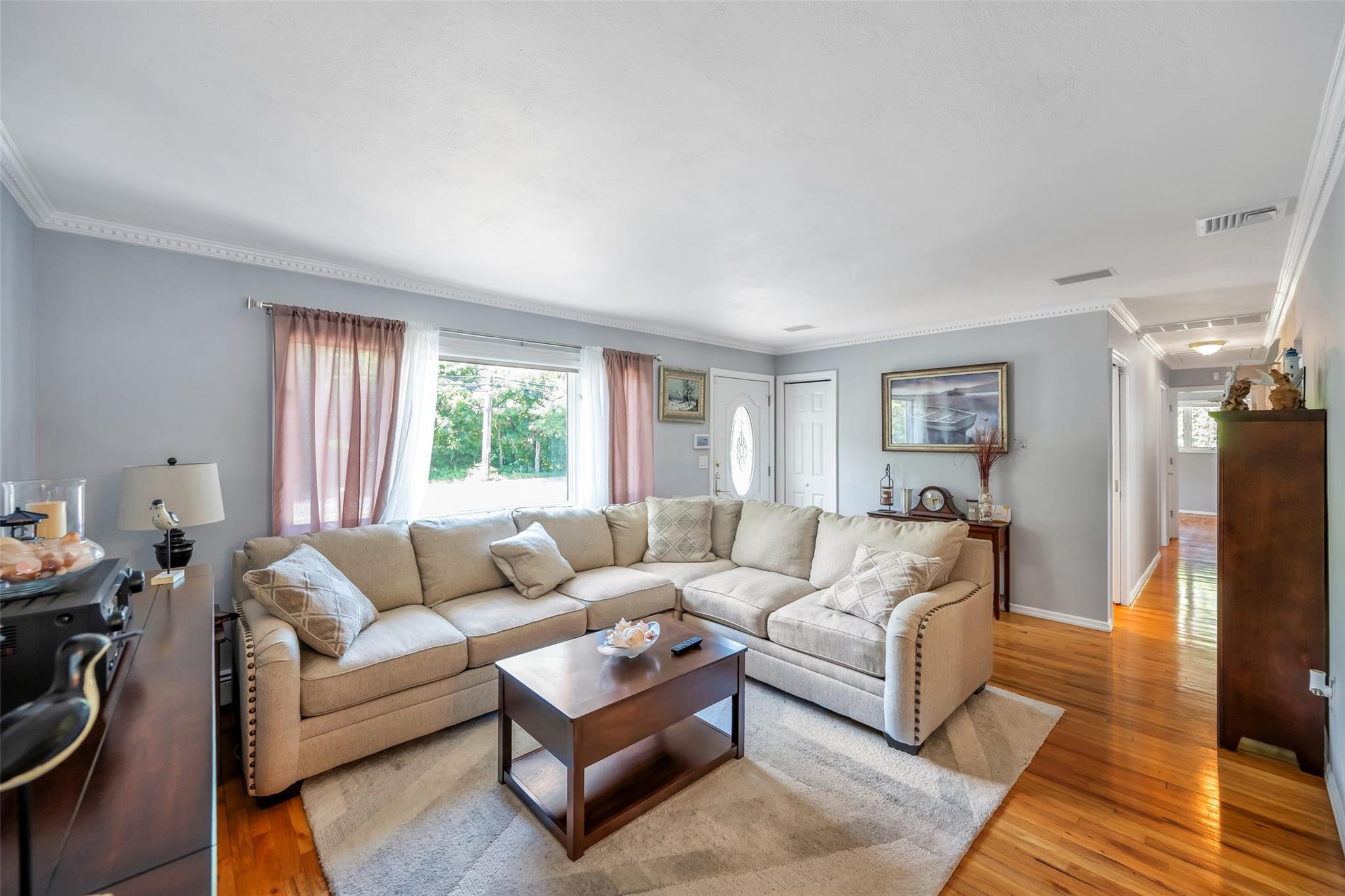 819 Townline Road, Hauppauge, New York image 13