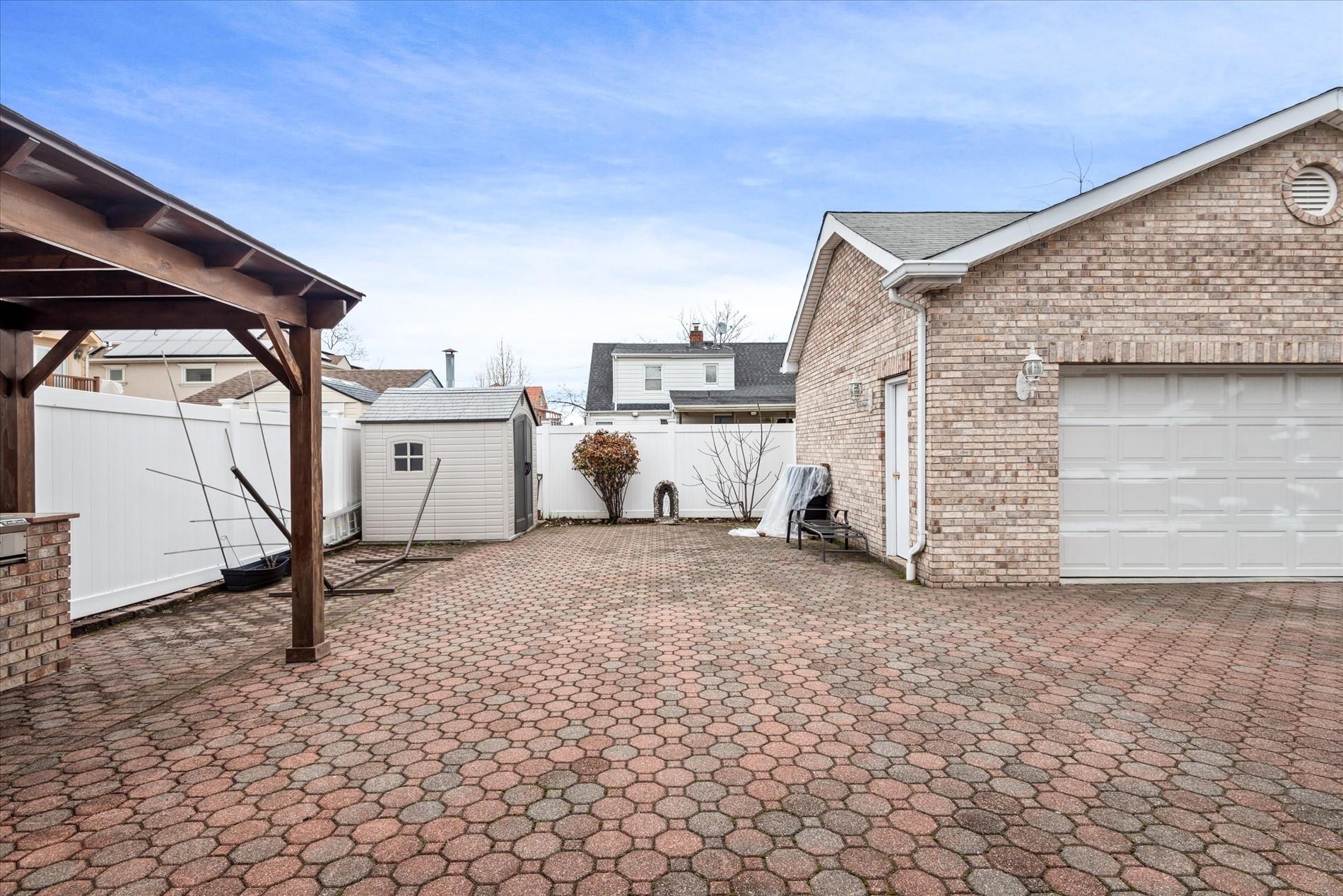 157-11 85th Street, Howard Beach, New York image 27