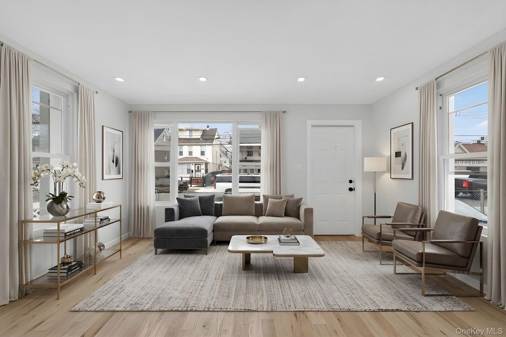 Photo of 19450 Murdock Avenue, Saint Albans, NY 11412 (MLS # 973645)