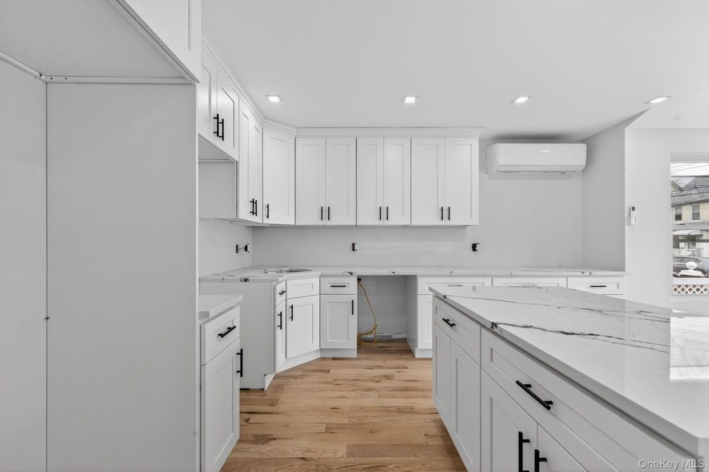 Photo of 19450 Murdock Avenue, Saint Albans, NY 11412 (MLS # 973645)