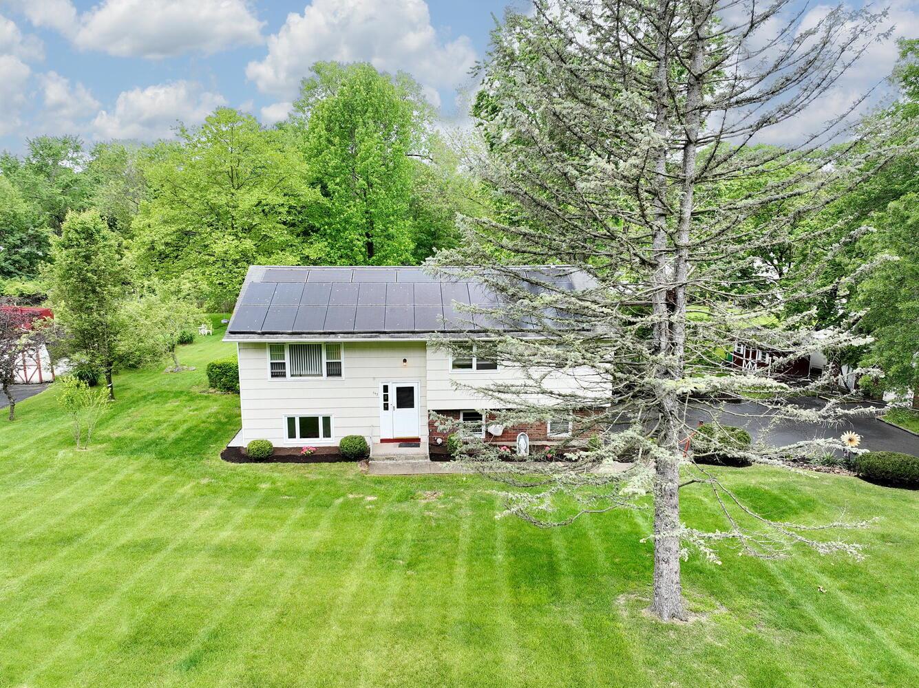 543 Westfield Drive, Valley Cottage, New York image 1