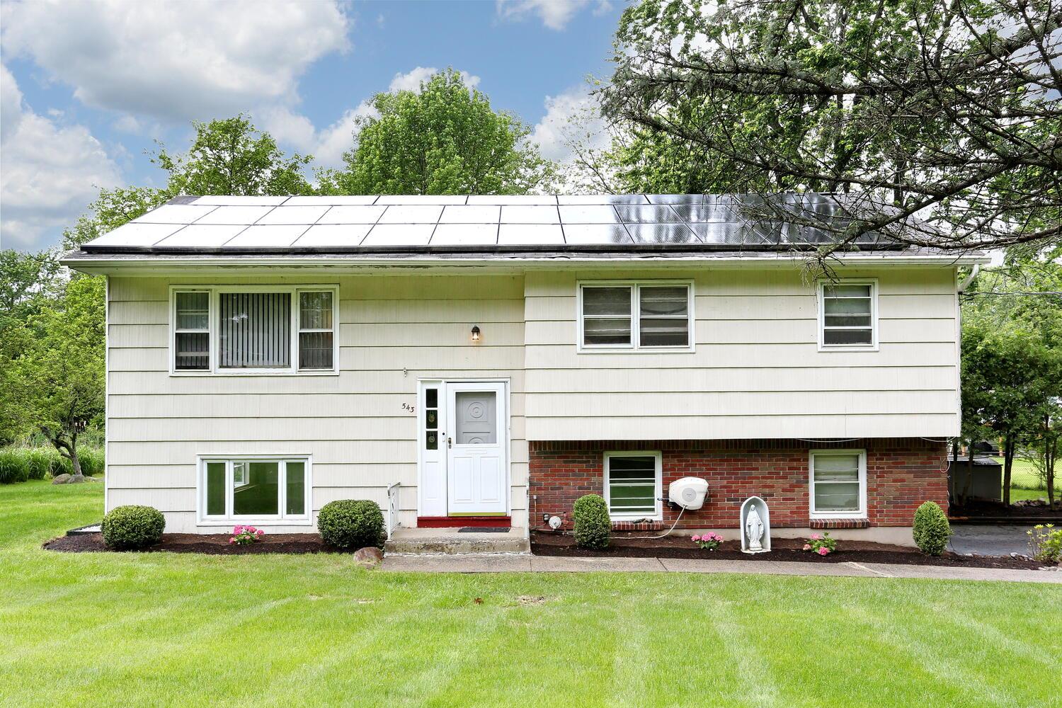 543 Westfield Drive, Valley Cottage, New York image 2