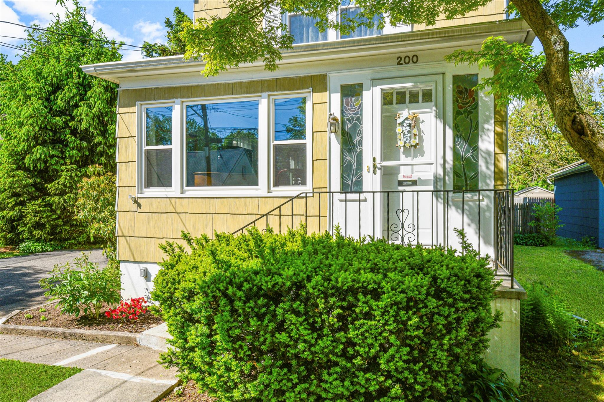 200 Jensen Avenue, Mamaroneck, New York image 2