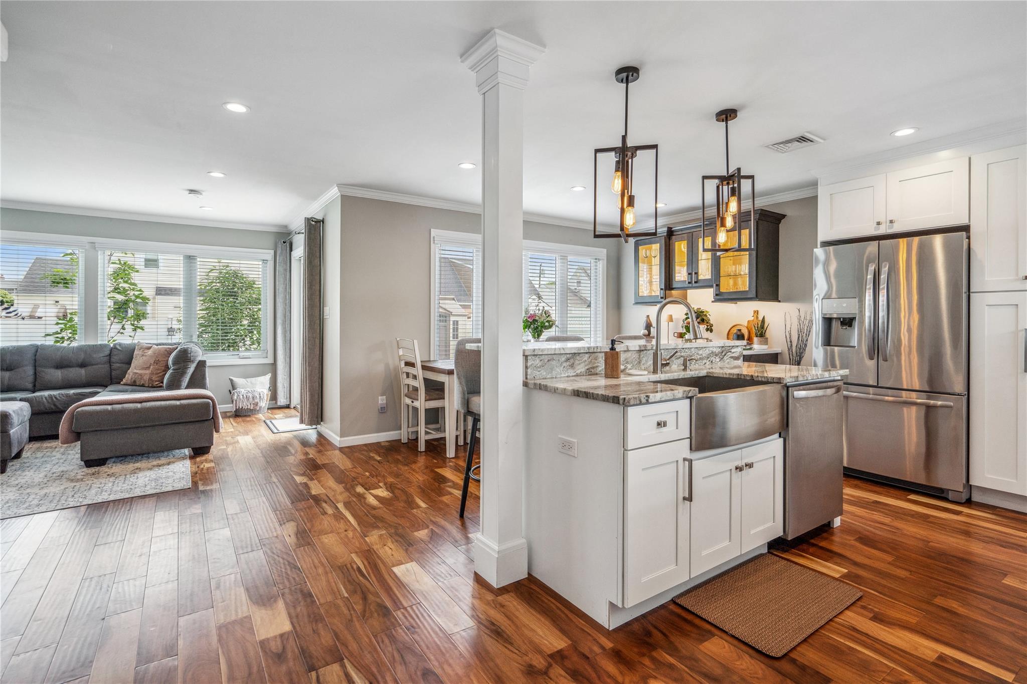 321 2nd Avenue, Massapequa Park, New York image 4