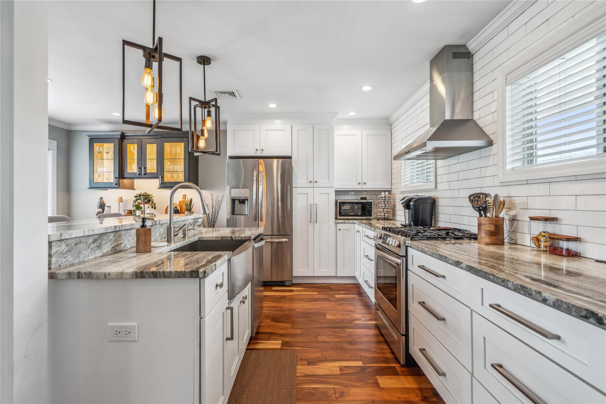 321 2nd Avenue, Massapequa Park, New York image 2
