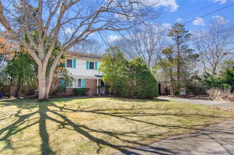 26 Lovell Road Hampton Bays NY 11946