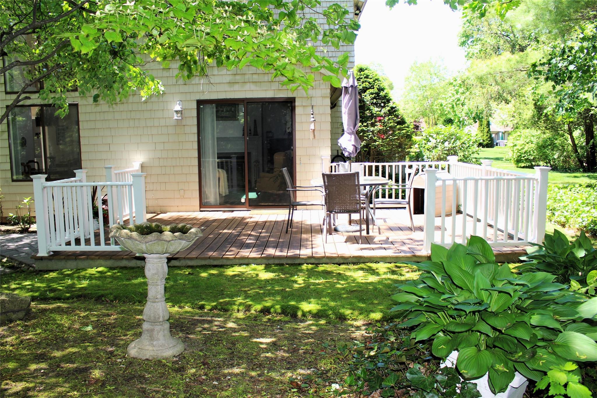 1 Rose Court, East Islip, New York image 31