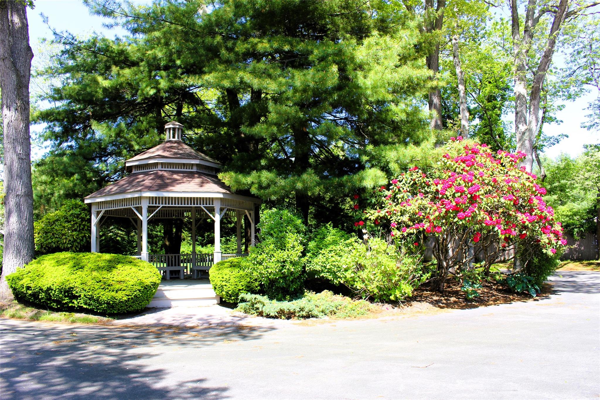 1 Rose Court, East Islip, New York image 34