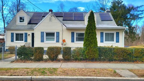 Homes For Sale - 1 Lawrence Road<br/> Poughkeepsie, NY 12601