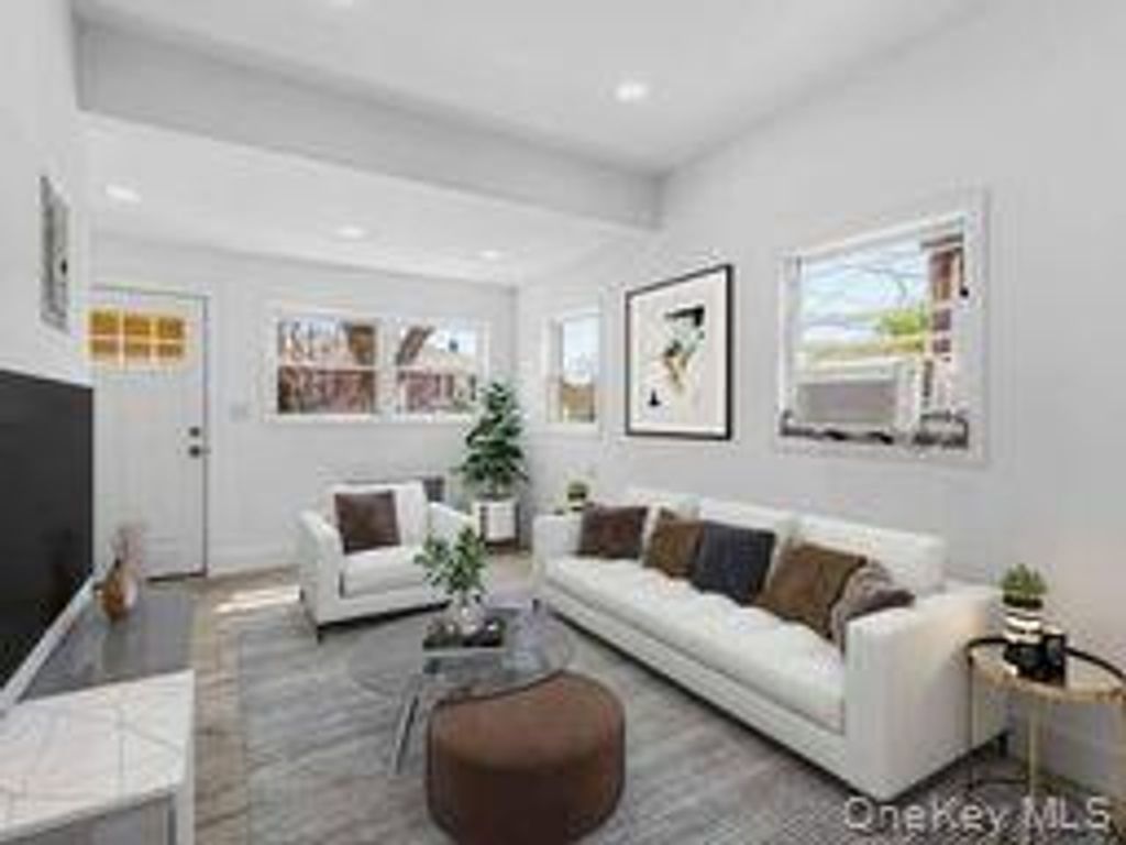Photo of 21-52 48th Street, Astoria, NY 11105 (MLS # 1000215)
