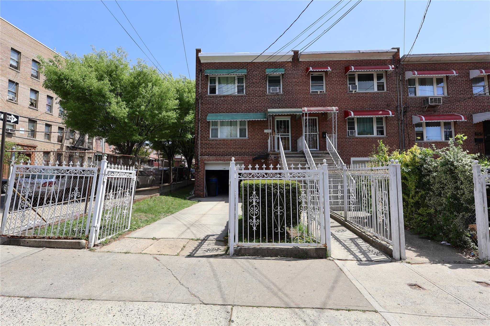Property for Sale at Bronxwood Avenue, Bronx, New York -  - $789,000