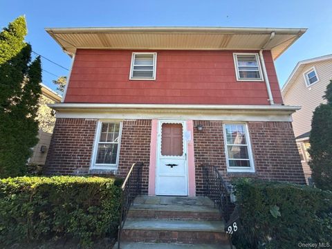 28 Dakota Place Hempstead NY 11550