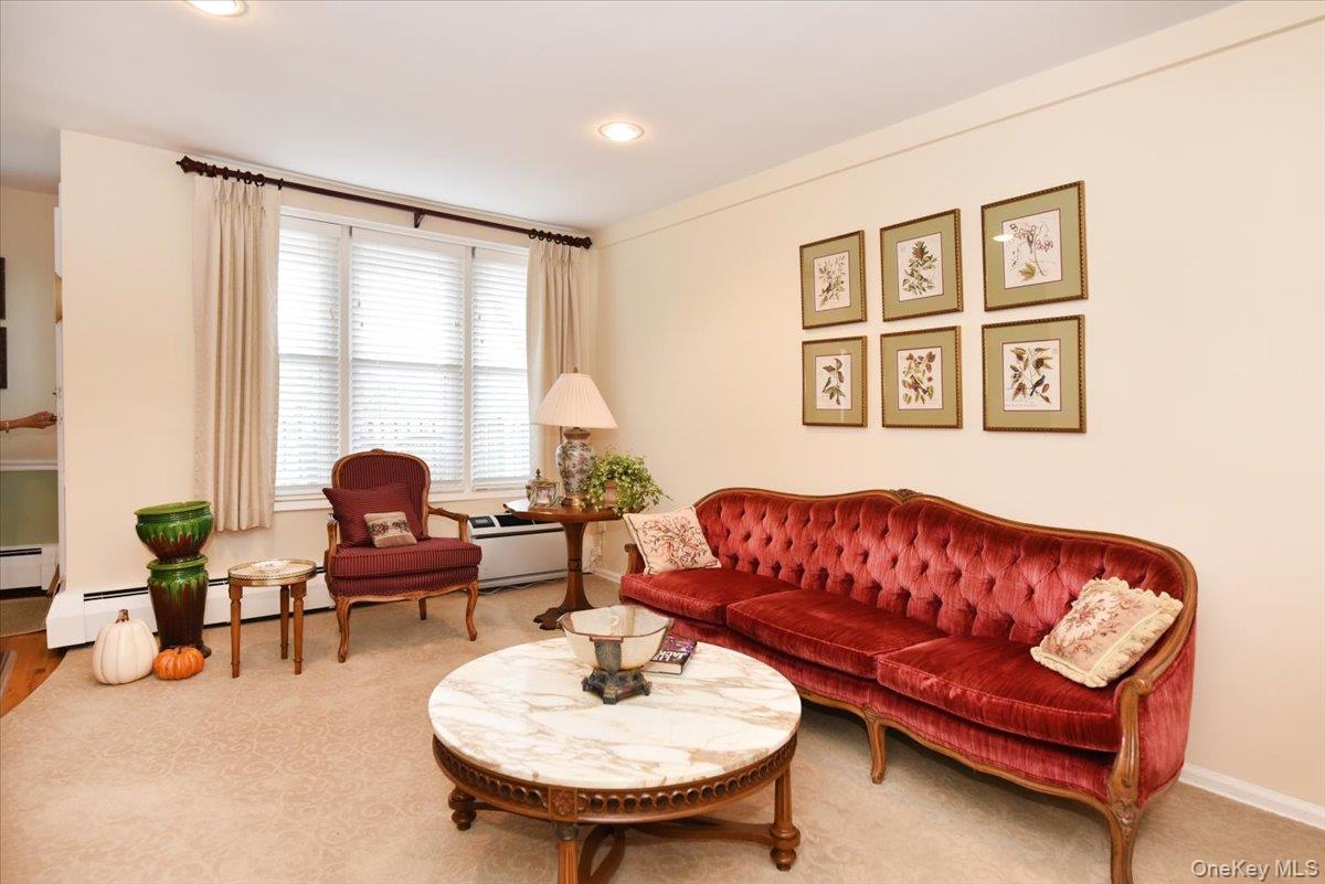 60 Hempstead Avenue 1H