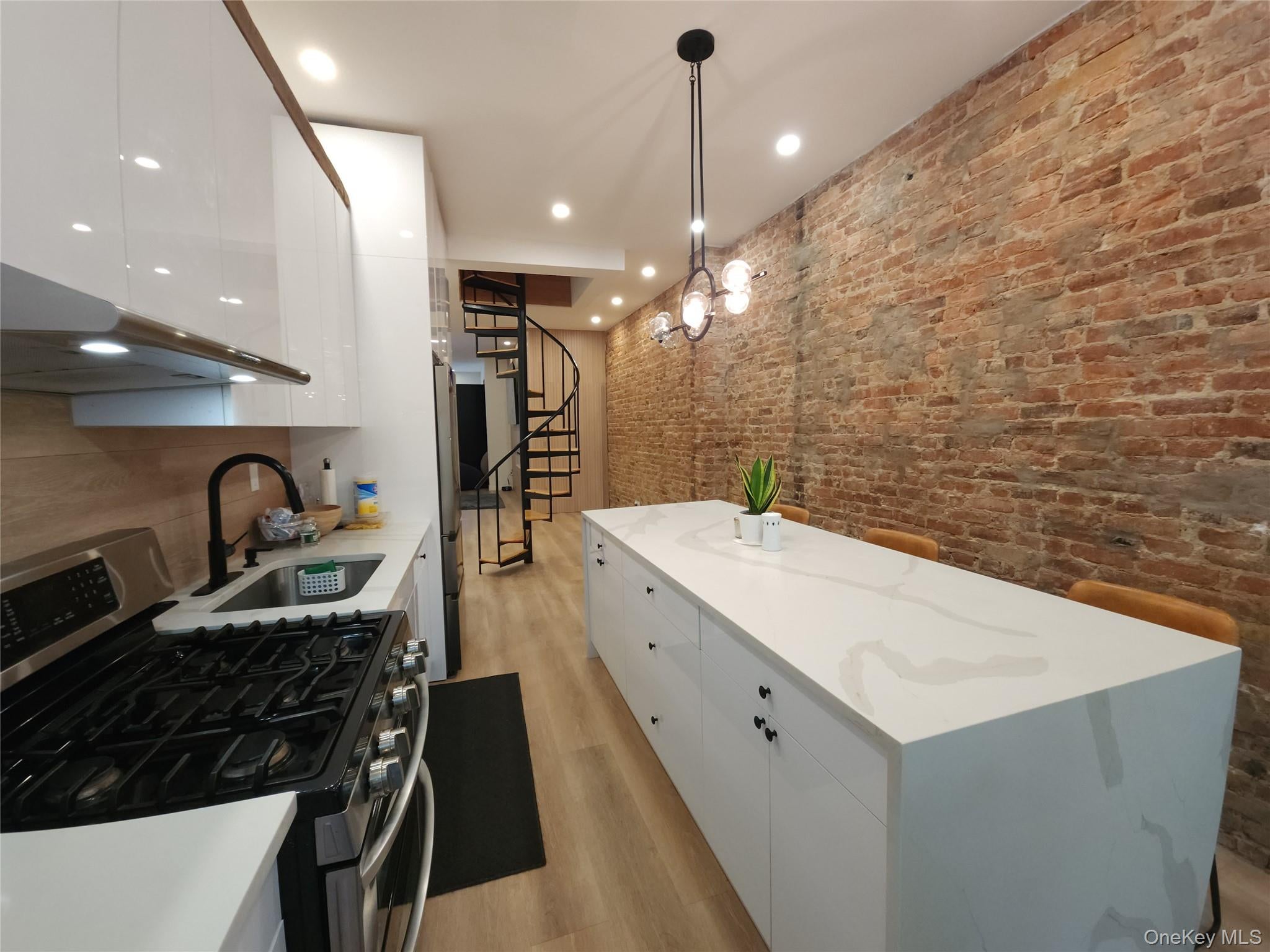 345 Quincy Street A