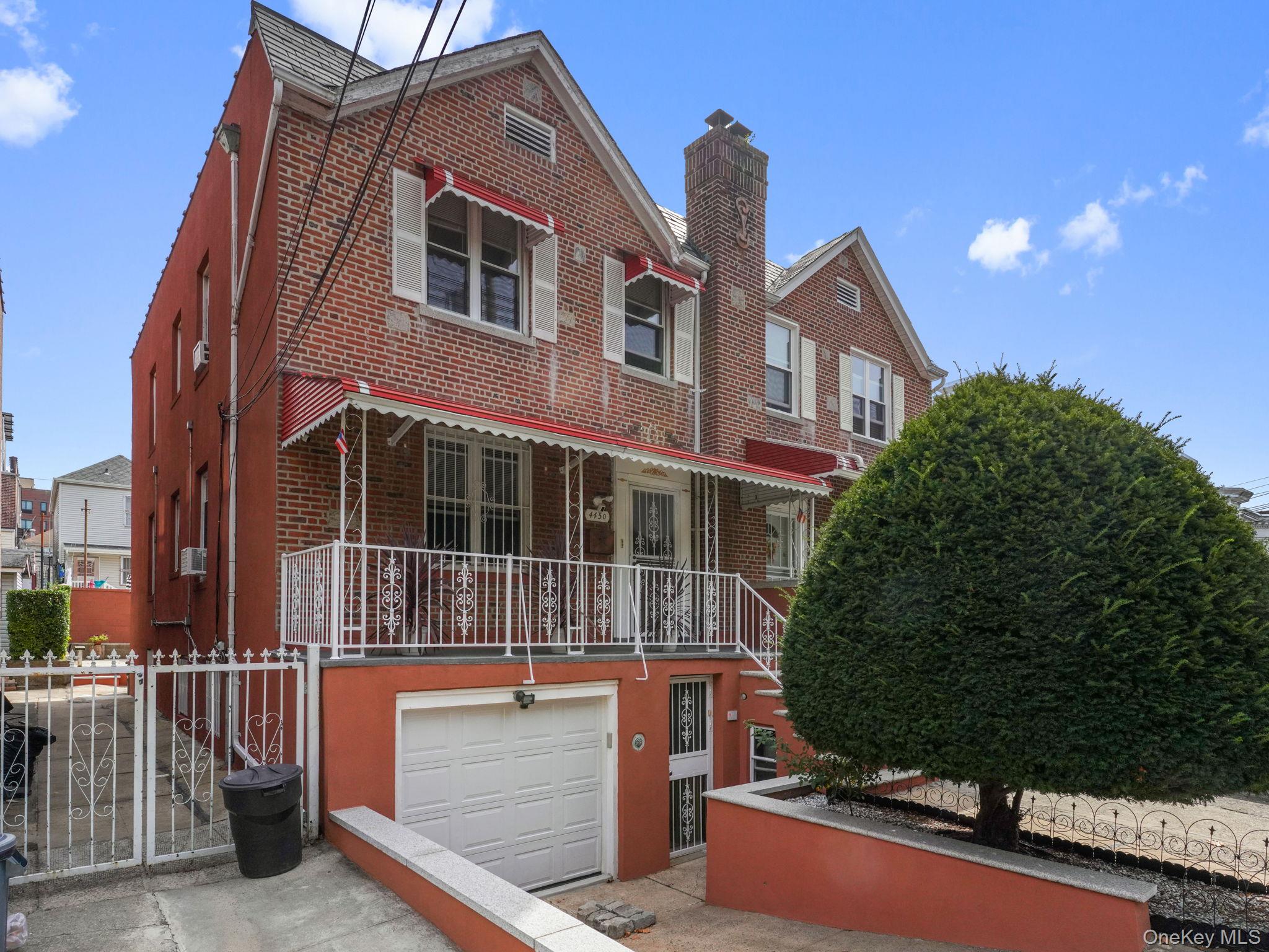 4450 Matilda Avenue - Photo 2