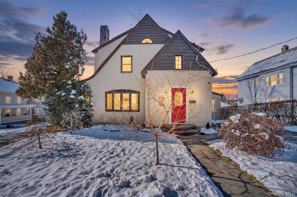 Photo of 530 DYCKMAN Street, Peekskill, NY 10566 (MLS # 951888)