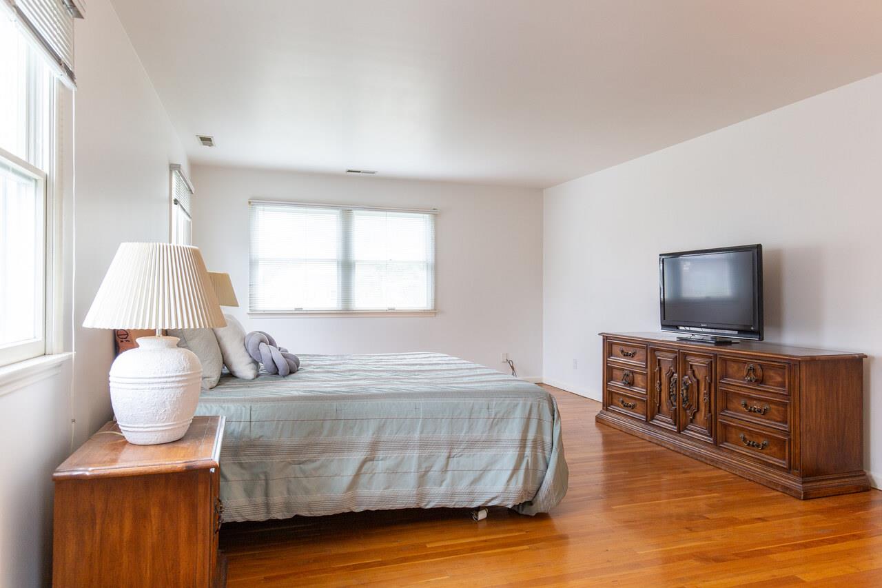 19 Candy Lane, Rye Brook, New York image 16
