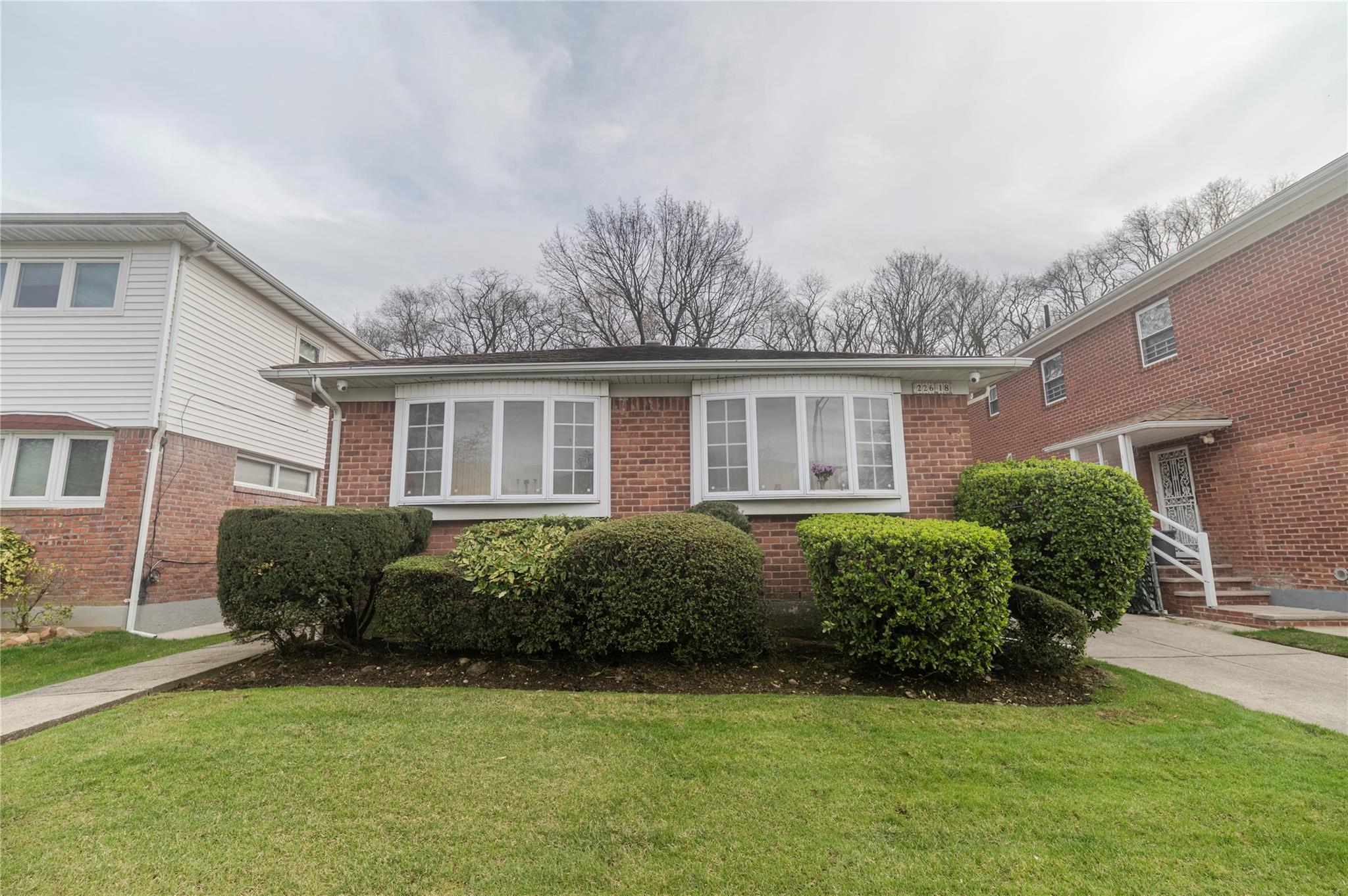 226-18 SW 77 Avenue, Oakland Gardens, New York image 34