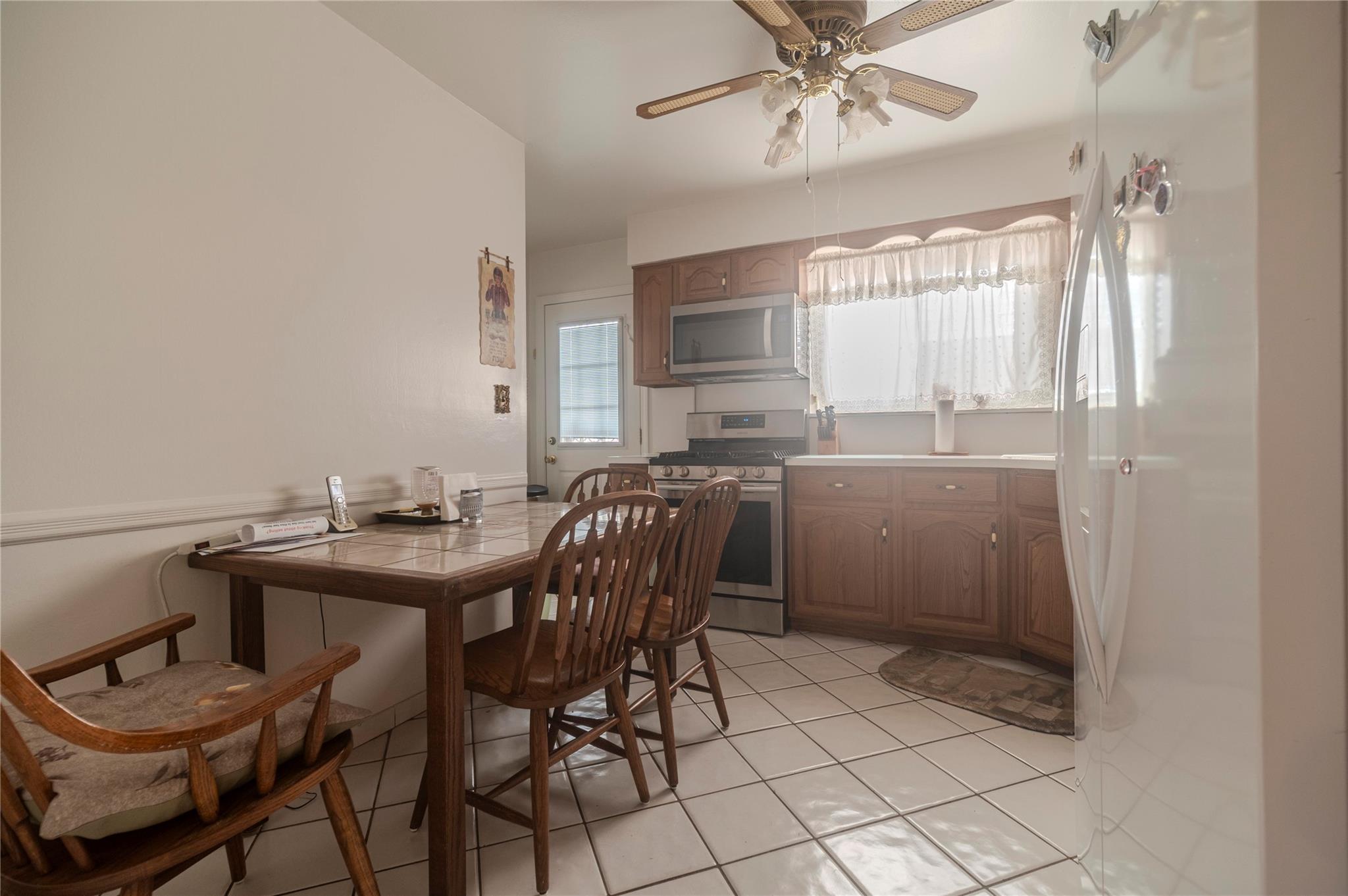 226-18 SW 77 Avenue, Oakland Gardens, New York image 6