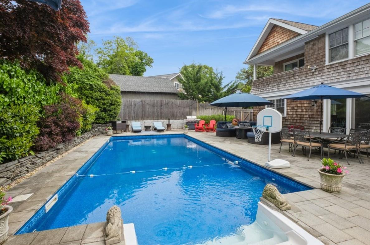 8 Hilltop Drive, Bayville, New York image 8