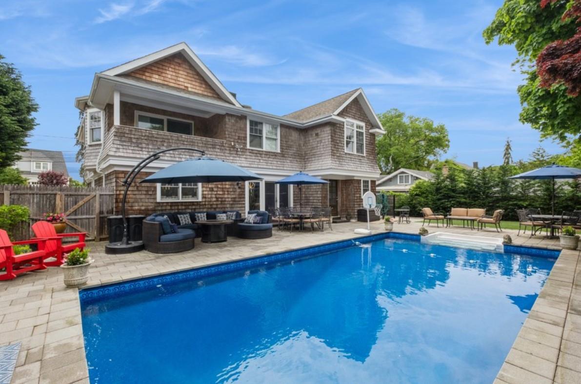 8 Hilltop Drive, Bayville, New York image 7