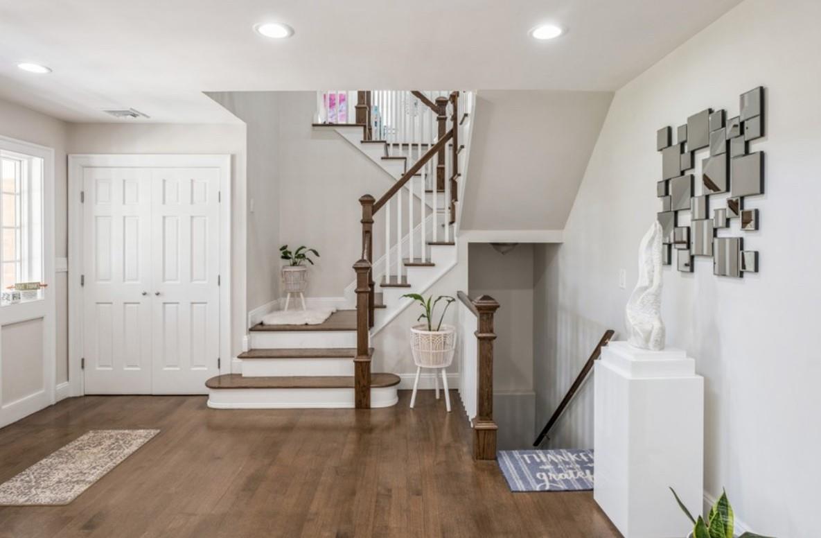8 Hilltop Drive, Bayville, New York image 13