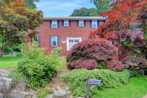 4 Shoreview Circle Pelham NY 10803