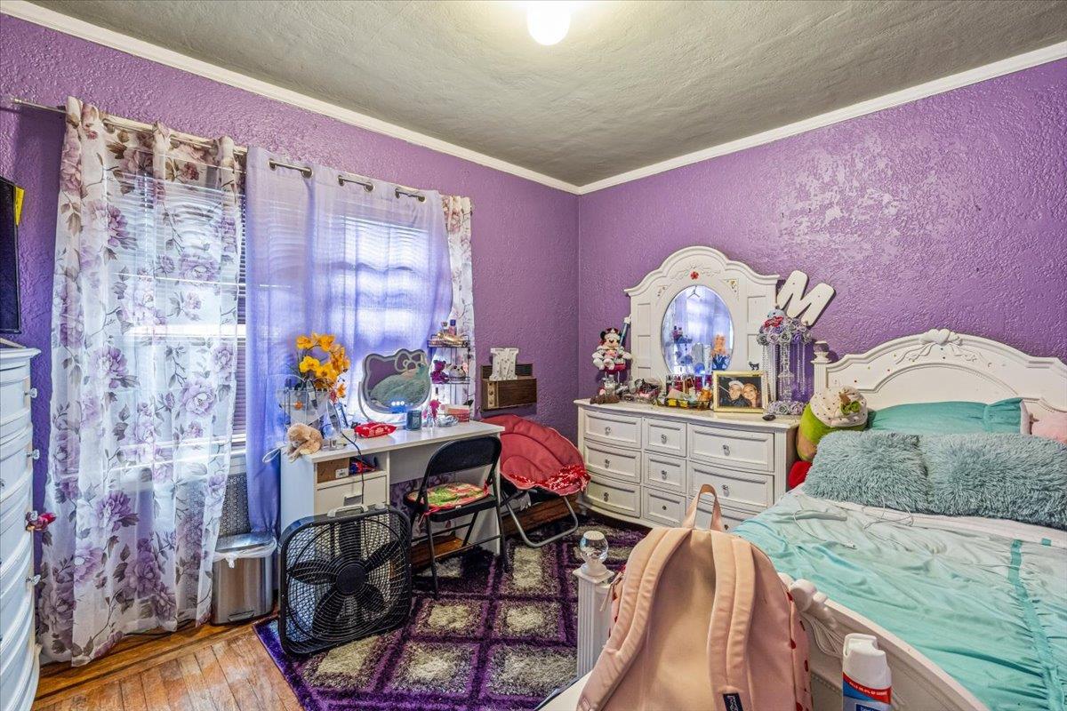 232 Courthouse Road, Franklin Square, New York image 9
