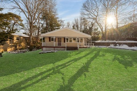 10 Pinedale Avenue Farmingville NY 11738