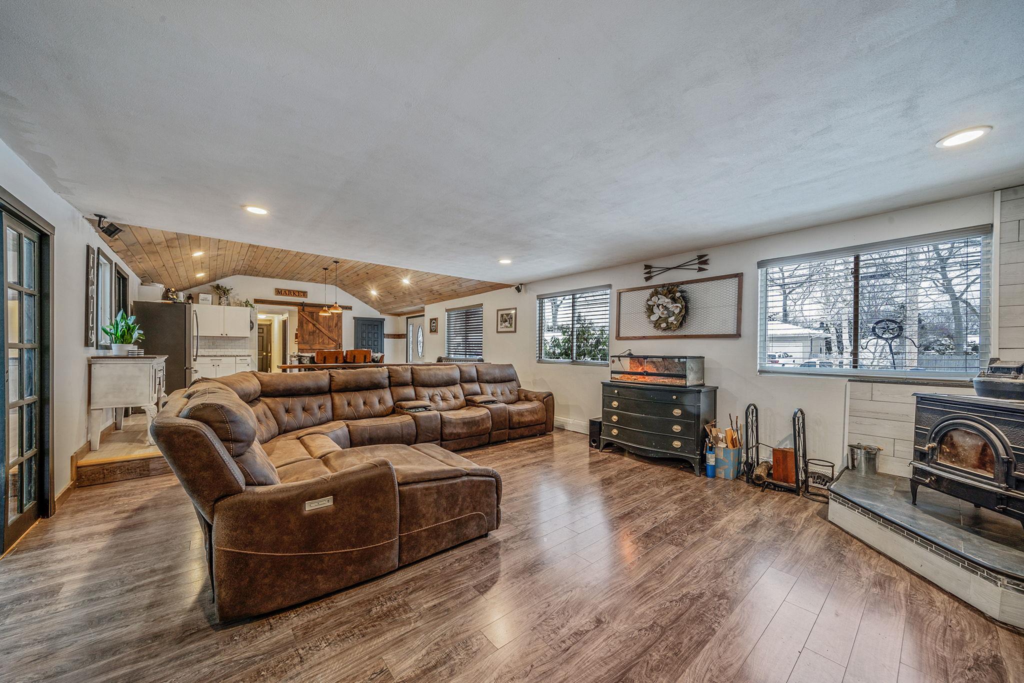 98 Smithtown Polk Boulevard, Centereach, New York image 9