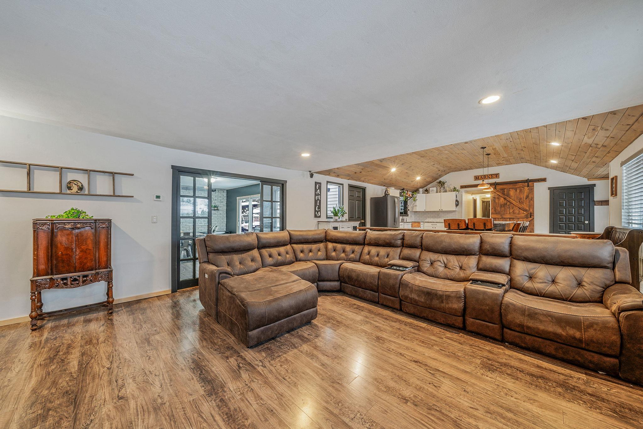 98 Smithtown Polk Boulevard, Centereach, New York image 8