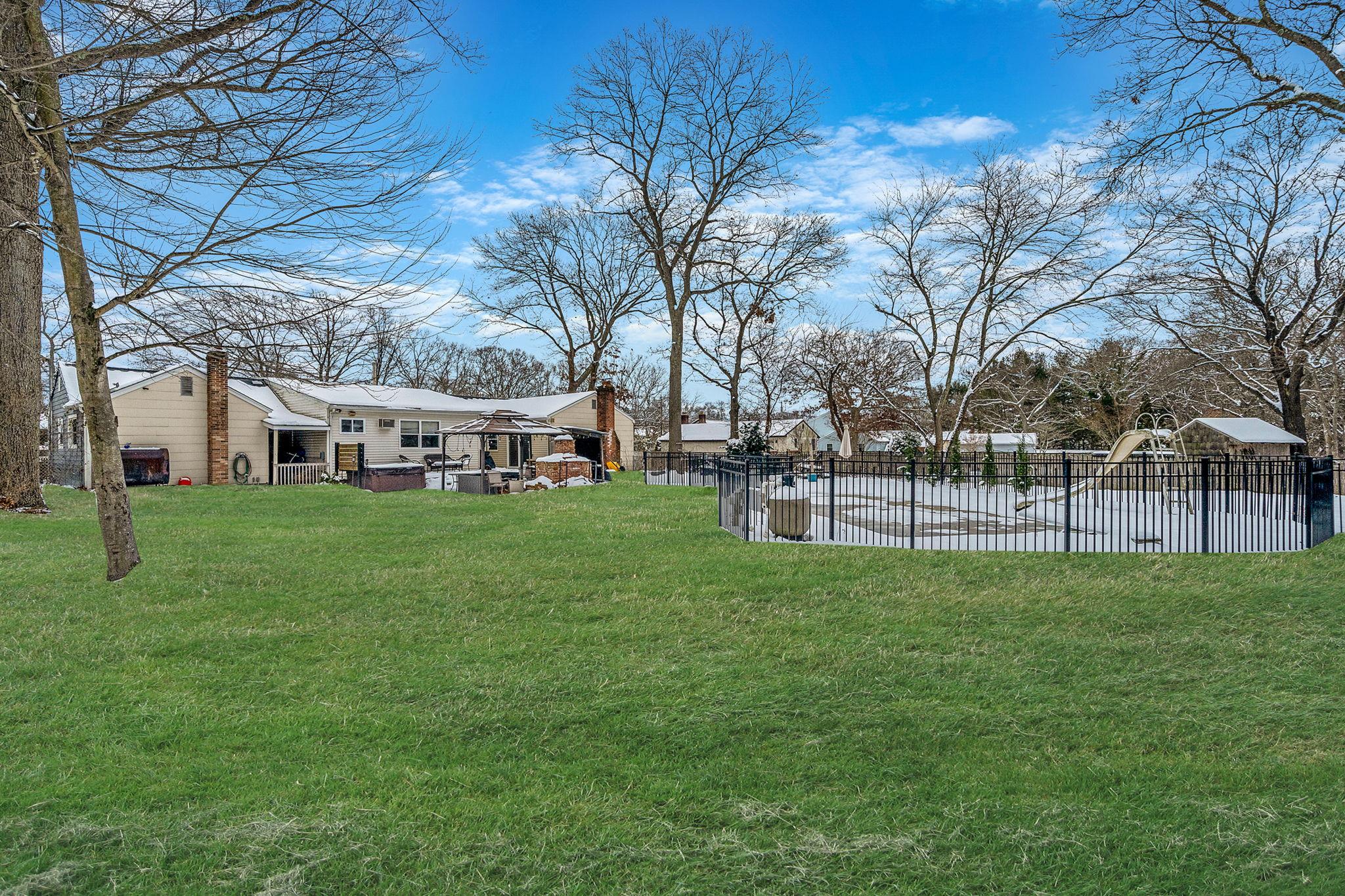 98 Smithtown Polk Boulevard, Centereach, New York image 33