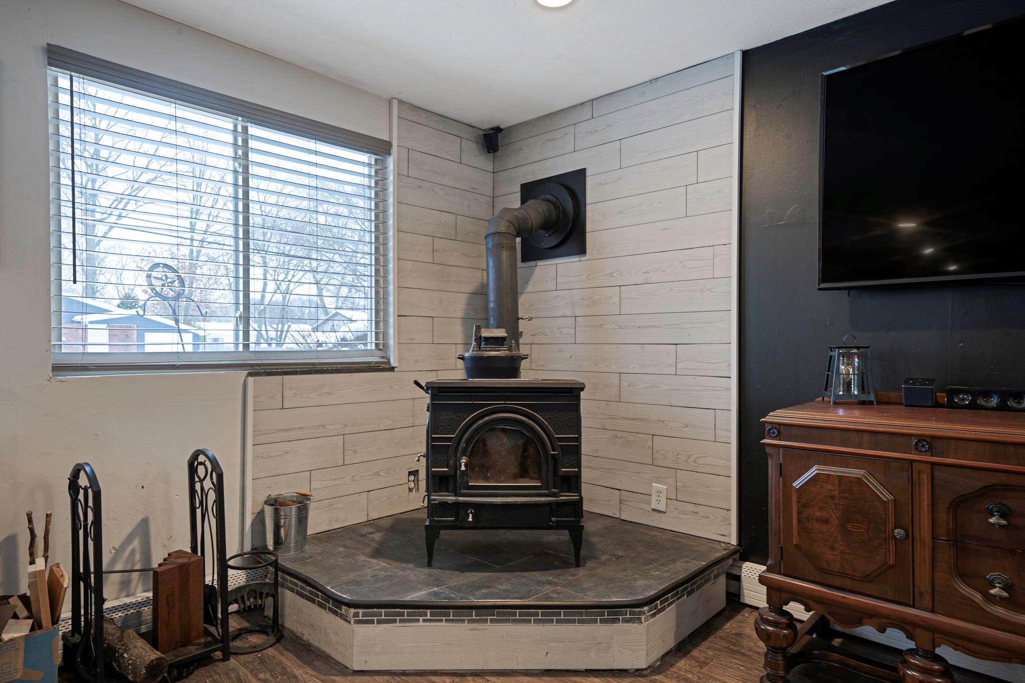 98 Smithtown Polk Boulevard, Centereach, New York image 10