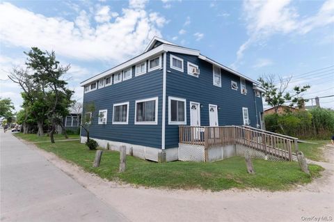 597 Bayberry Walk Ocean Beach NY 11770
