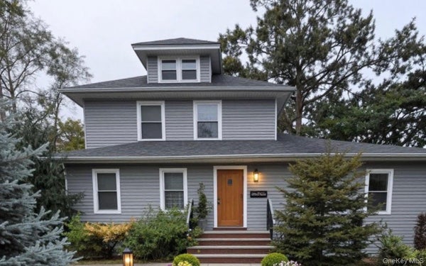 116 CARLETON AVE, ISLIP TERRACE, NY 11752 - Image 5af94d3f4022f903a0c56bfc30ecddeb/378304576