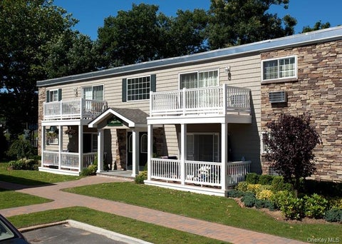 Apartment For Rent - 130 Magaw Place #B7<br/> Suffolk County, West Babylon, NY 11704