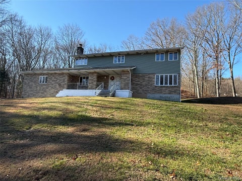 Homes For Sale - 11 Square Woods Drive<br/> Lagrangeville, NY 12540