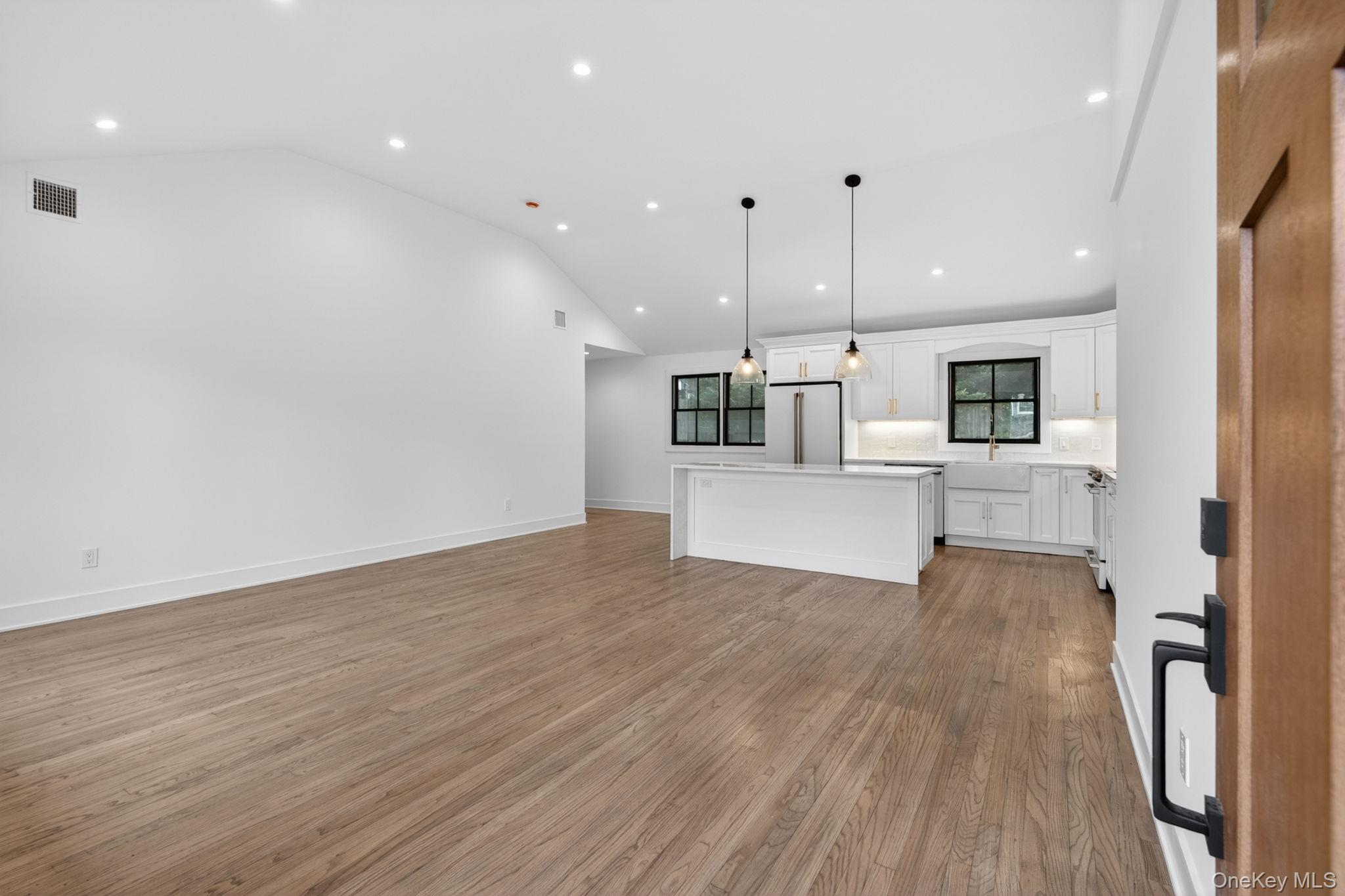 85 Kenneth Avenue
