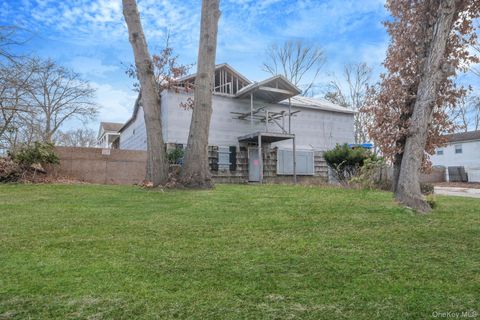 58 W Denis Lane Coram NY 11727