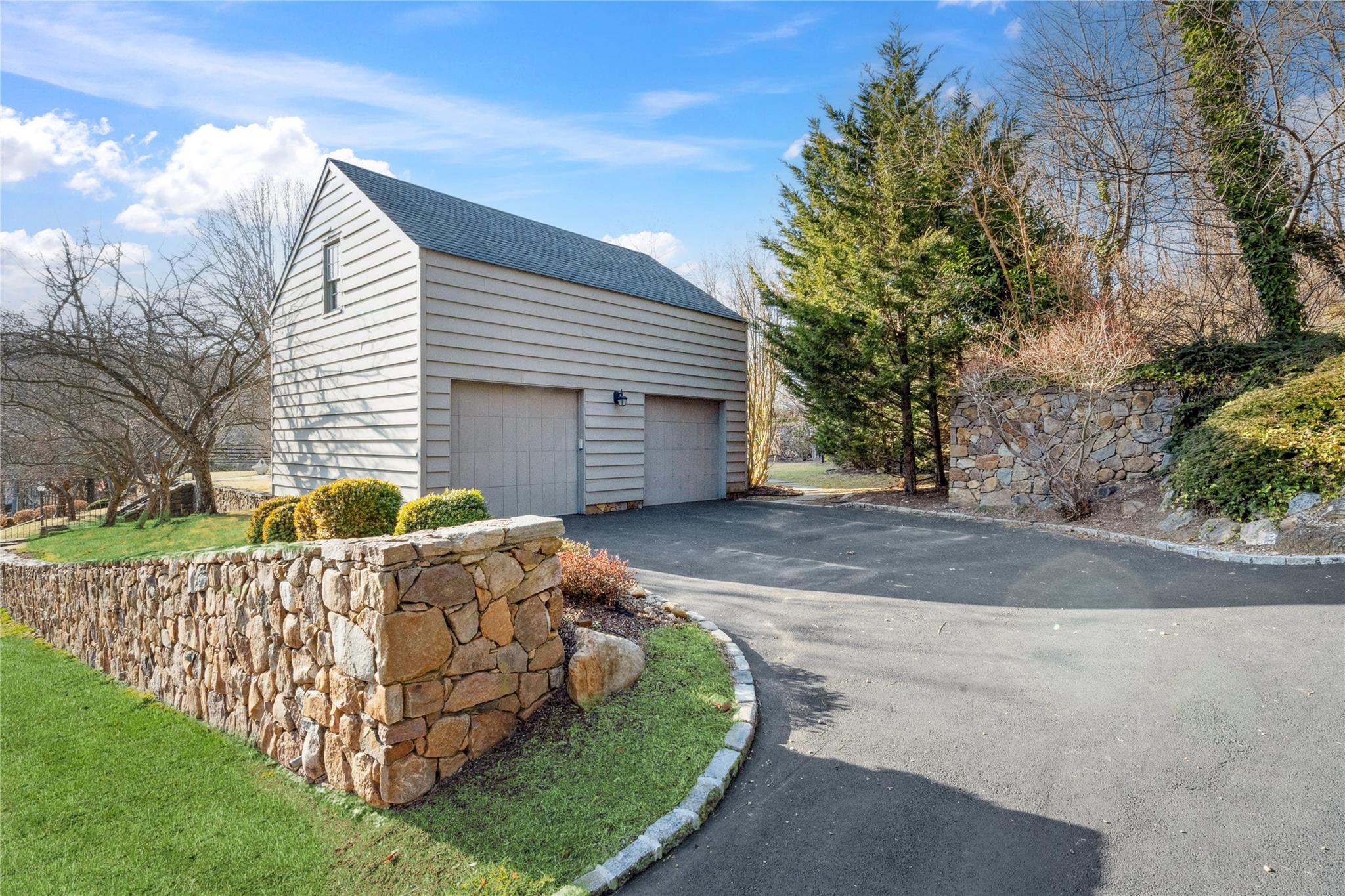 125 E Broadway, Roslyn, New York image 25