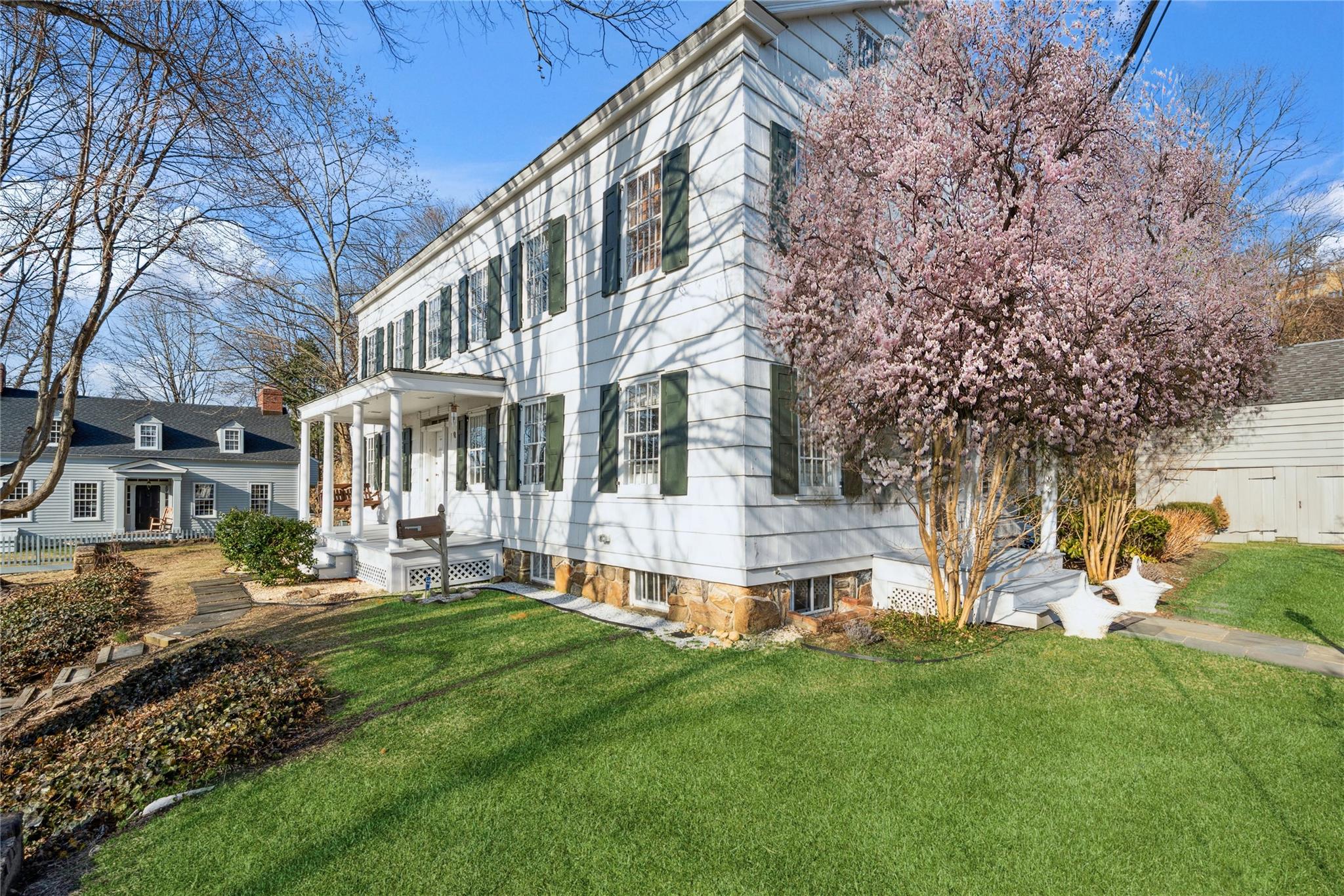 125 E Broadway, Roslyn, New York image 4