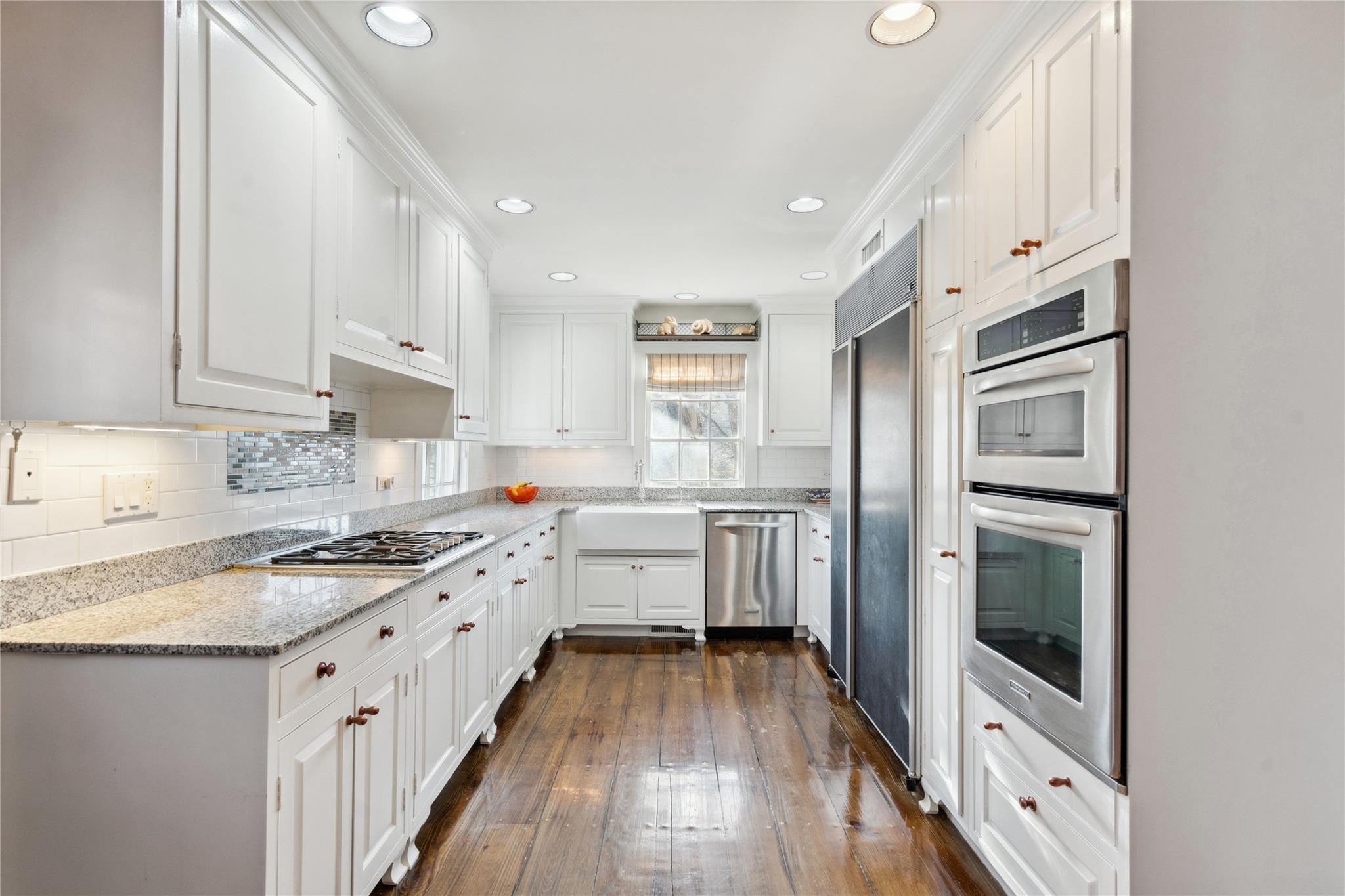 125 E Broadway, Roslyn, New York image 12