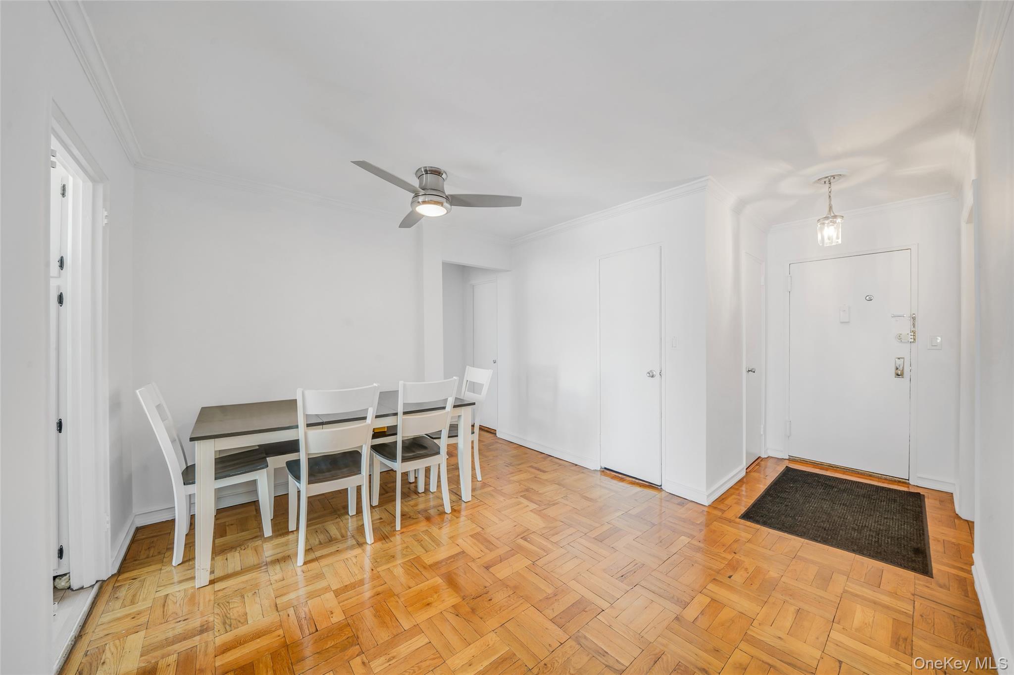 60 Hempstead Avenue 1O