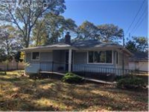 Photo of 49 Hazelwood Avenue, Westhampton Beach, NY 11978 (MLS # 928241) Photo of 49 Hazelwood Avenue, Westhampton Beach, NY 11978 (MLS # 928241)