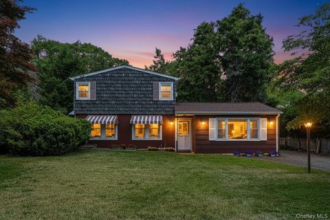 Homes For Sale - 28 Cross Street<br/> Locust Valley, NY 11560