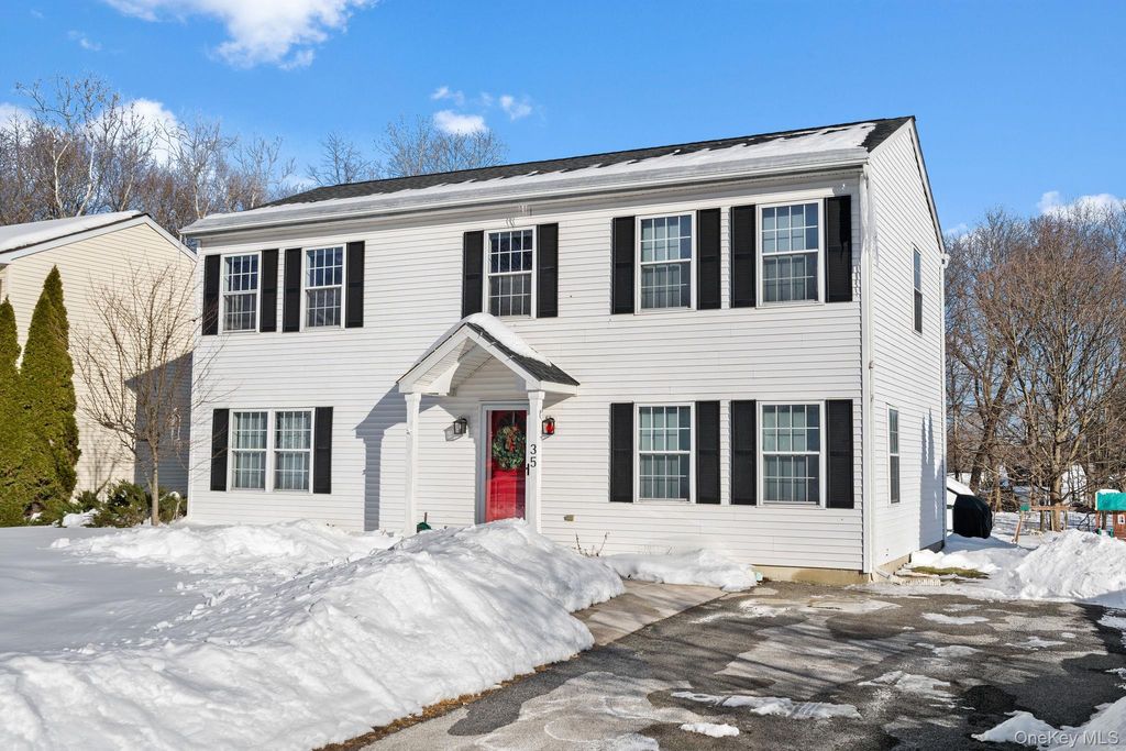 Photo of 35 Wood Street, Poughkeepsie, NY 12603 (MLS # 959869)