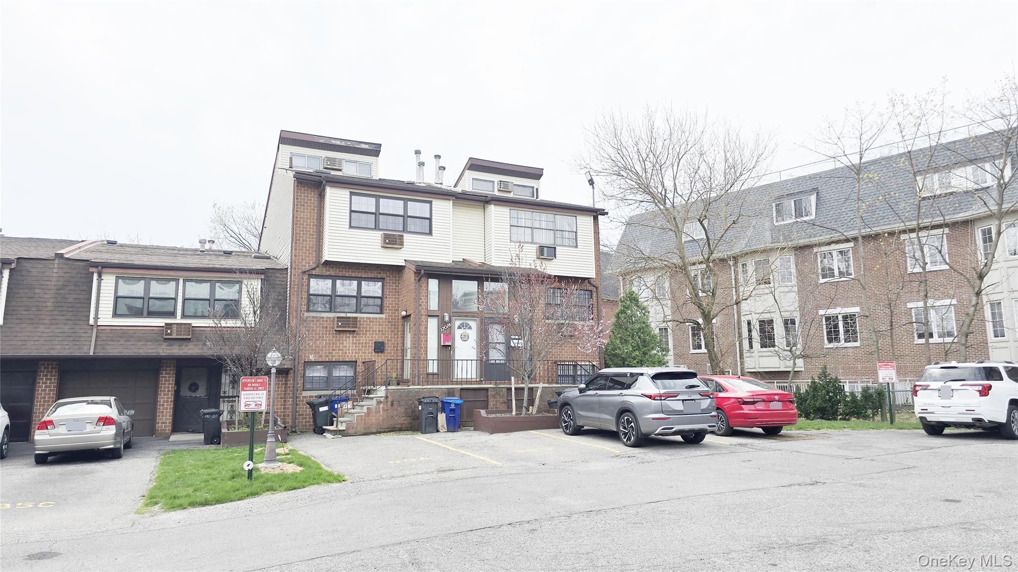 120-16 Cove Court 87A