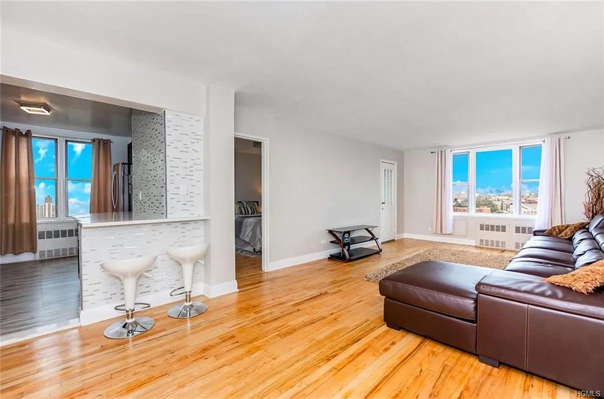Property for Sale at Johnson Ave 8J, Bronx, New York - Bedrooms: 3 
Bathrooms: 2 
Rooms: 7  - $524,900
