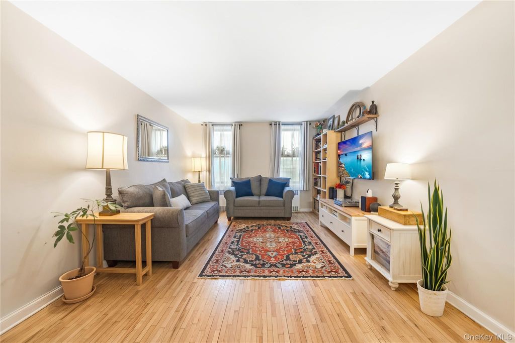 Photo of 2140 Knapp Street #1G, Brooklyn, NY 11229 (MLS # 964567)