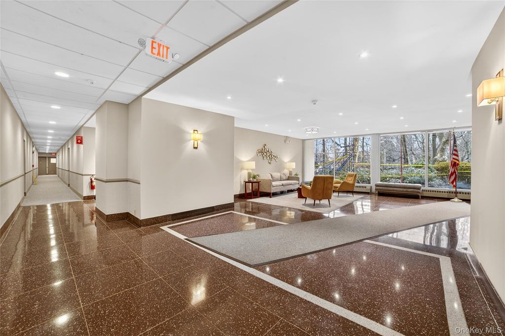 Photo of 222 Martling Avenue #3-R, Tarrytown, NY 10591 (MLS # 945437)